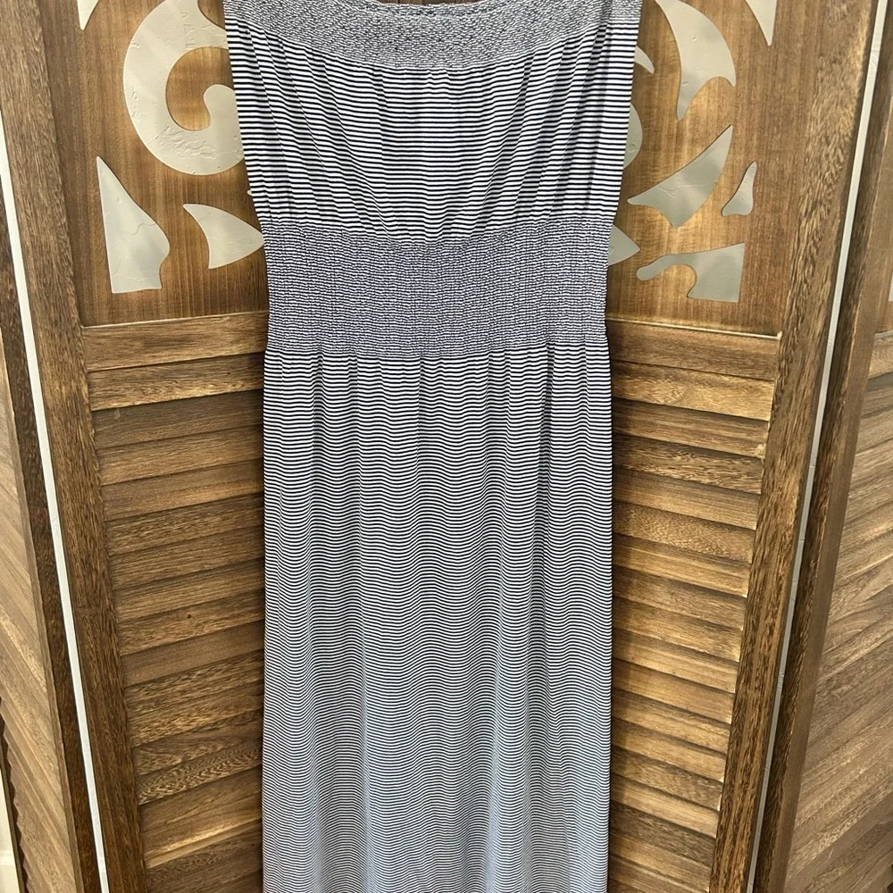 Lark + Grey Navy Smoked Strapless Casual Dress - Picture 5 of 6